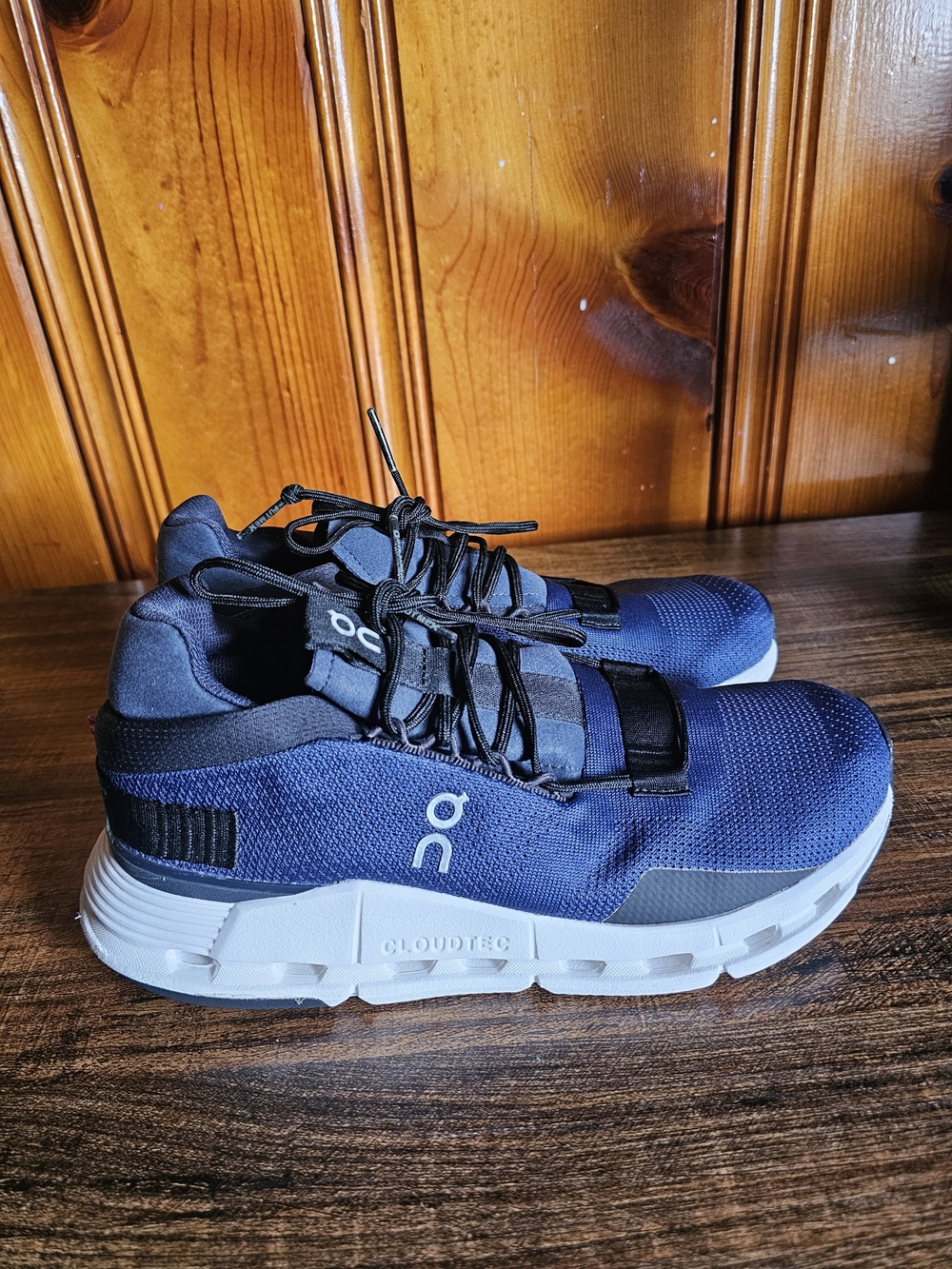 On Running CloudTec Men's Running Shoes - Navy/White
